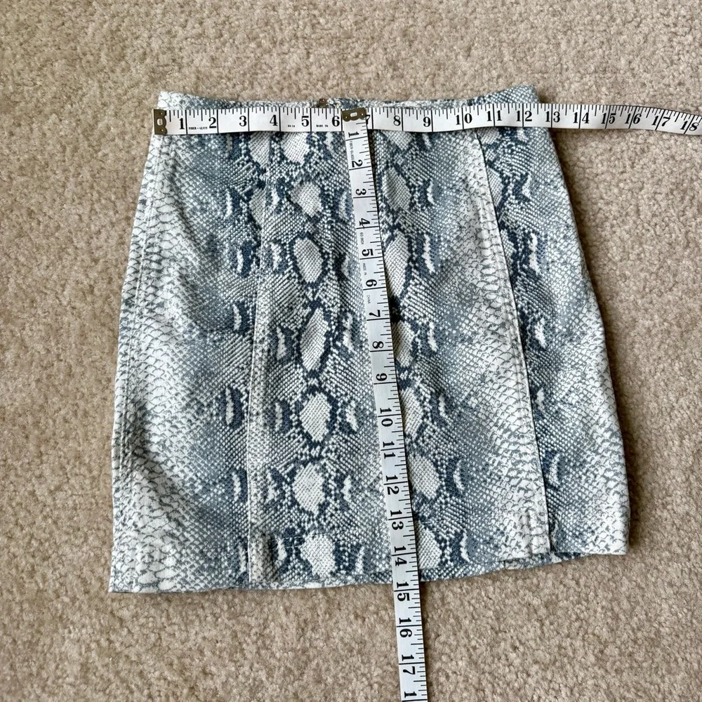 FREE PEOPLE Mod Femme Snakeskin Pattern Mini Skirt—SZ. 0